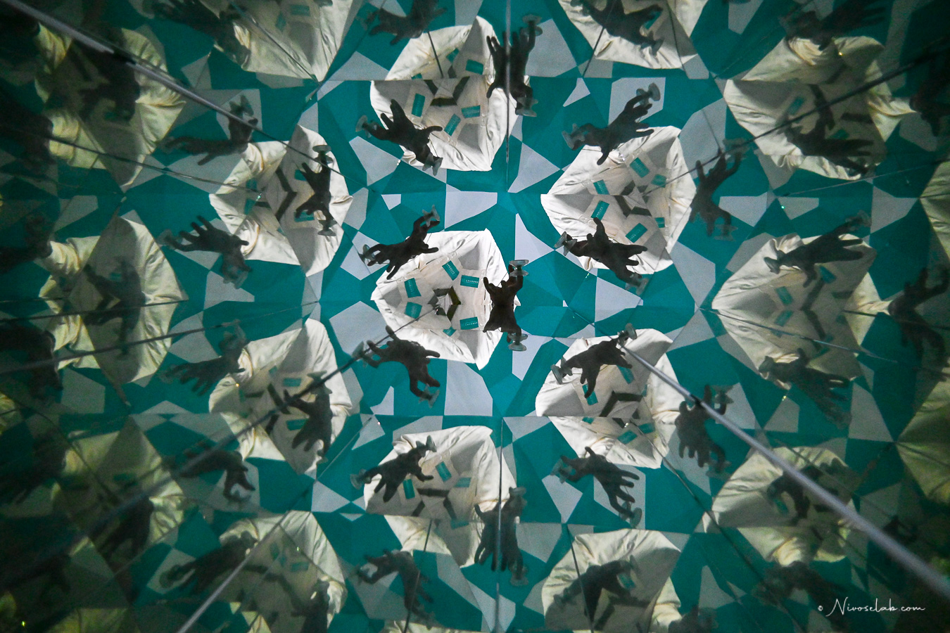 15+ 必拍亮點！幻覺博物館帶你進入現實與錯覺交錯的奇幻世界