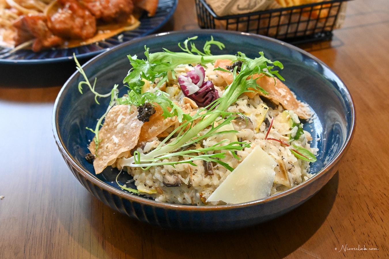 【台中餐廳推薦】迪諾蒙奇 Dinomunch Pasta 氣氛滿分、餐點 CP 值超高開箱！