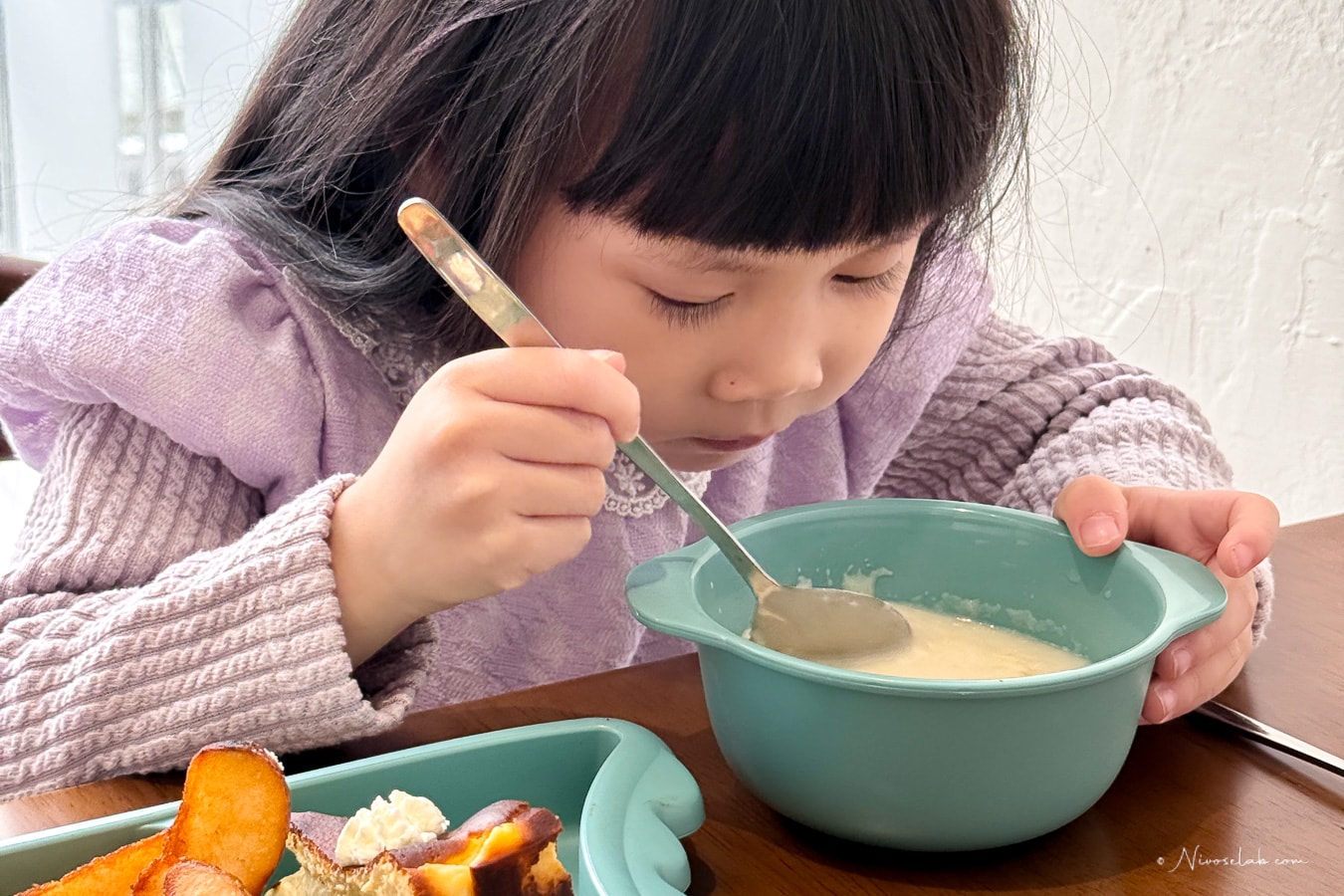【台中餐廳推薦】迪諾蒙奇 Dinomunch Pasta 氣氛滿分、餐點 CP 值超高開箱！